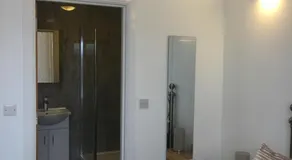 Lovely Apartment Swansea - Image 5