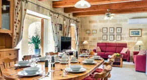 The Grand Authentic House with Private Pool - Image 3