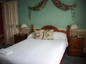 Blenheim Guest House - Image 4