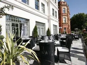Debo Cafe & Room - Image 2