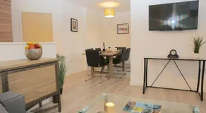 Gateway Apartment Nottingham - Image 3