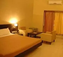 THE LOTUS HOTEL - Image 5