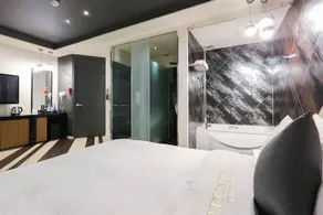 Shangria Hotel - Image 3