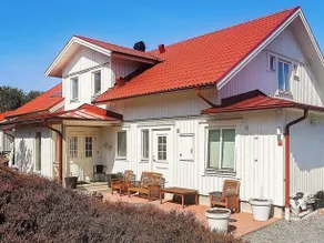 4 star holiday home in Klövedal - Image 1