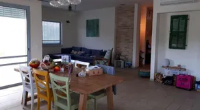 Villa by the river facing the Hermon in Dafna - Image 5