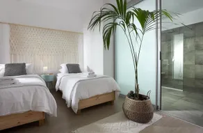 Minimalist Mediterranean Blue key Villa with Sea View & Infinity Heated Pool - Image 4