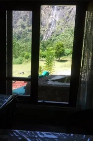Bambarakanda Holiday Resort - Image 5