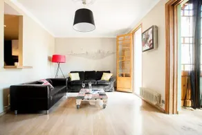 Casa Pasqual Amorós Barcelona - Image 4