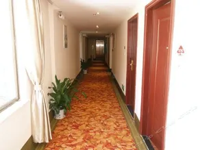 GreenTree Alliance Hainan Haikou Wuzhishan Road Hotel - Image 4