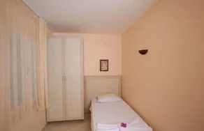 Catamaran Hotel - Image 5