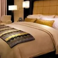 Golden Hut Hotel - Image 3