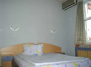 Hotel Amethyst - Image 4