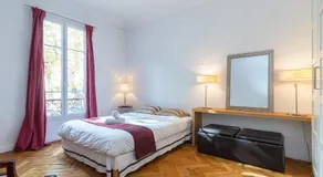 2 Bdr 105m2 Classy near Garibaldi tram with garage - Image 5