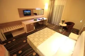 Atamis Onura - Image 4