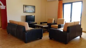 Villa Lions - Image 3