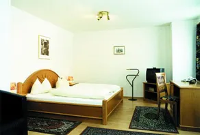 Prähofer Hotel Garni - Image 2