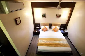 OYO Rooms Ahmedabad Maninagar Station - Image 5