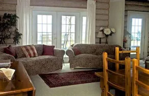 Weirs Beach Lodge Victoria - Image 2