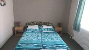 Platán Apartmanház - Image 4