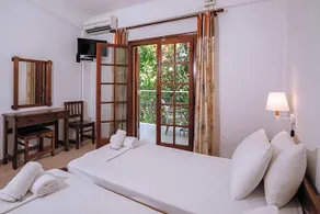 Villa Kosta Hotel & Apartments - Image 5