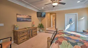 Ideally Located Bullhead City Townhome with Balcony - Image 5