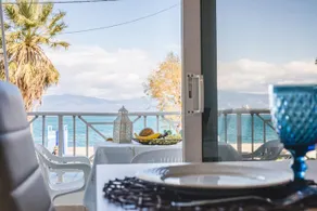 Sugar Blue - Apartment on the beach - Image 4