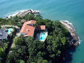 Casa luxuosa com 9 quartos e vista pro mar em Ubatuba, até 25 pessoas - Image 2