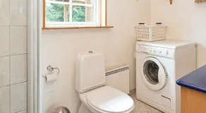 6 person holiday home in Fårvang - Image 5