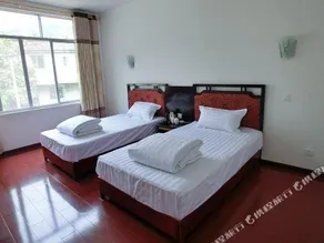 Emeishan Longshan Inn - Image 5