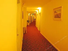 Zigui Zhongfu Hotel - Image 4