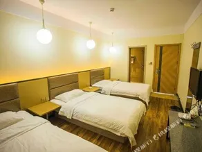 Baihe Boutique Hotel - Image 2