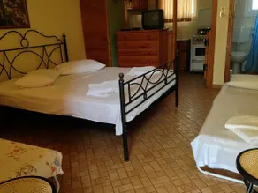 Oasis Apartments - Image 2