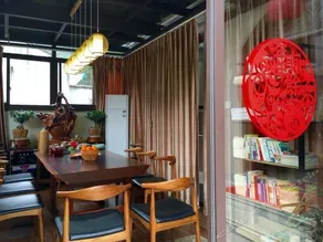 Yaqiu Courtyard Featured Hostel - Image 3