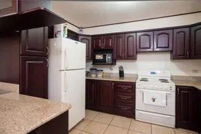PRIVATE ROOM IN SANTA ANA DOWNTOWN - Image 5