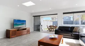 'Birubi Breezes', 2/7 Fitzroy St - Large Duplex with Air Conditioning, WIFI & only 5 minute walk to the beach - Image 2
