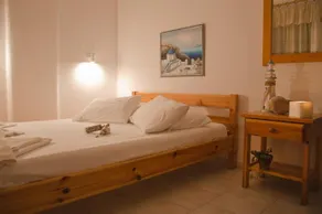 Eleni's Budget Accommodation - Image 3