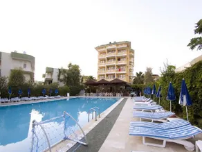Happy Dreams Beach Hotel - Image 2