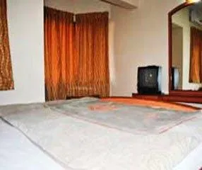 Tree Top Bungalows - Image 4
