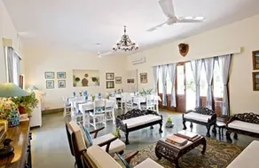 The Generals Retreat - Image 2