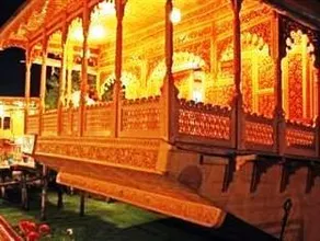 House boat the Mughal palace - Image 2