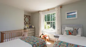 Twin Cottage, New Forest National Park - Image 3
