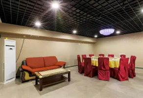 Kapok Hotel - Image 2