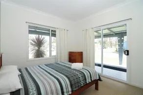 Jervis Bay Love Shack - Image 5