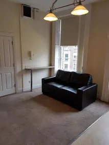 Leeson Apartments - Image 3