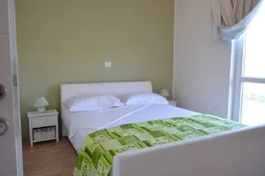 Holiday Home Cherry - Image 4