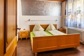 Haus Sieben - Singer Lydia - Image 3