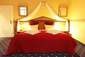 Parkhotel Schloss Wulkow - Image 3