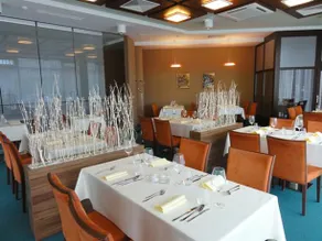 Alexandra Hotel - Image 3