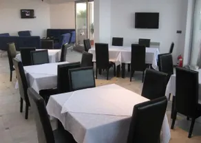 Hotel Safir - Image 2
