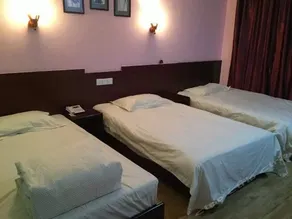Yiyuan Express Hotel - Image 5